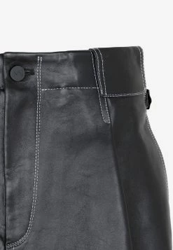 The Mannei Sakib High-Waist Leather Shorts Black -Evening Dresses Popular Store 27052022 039