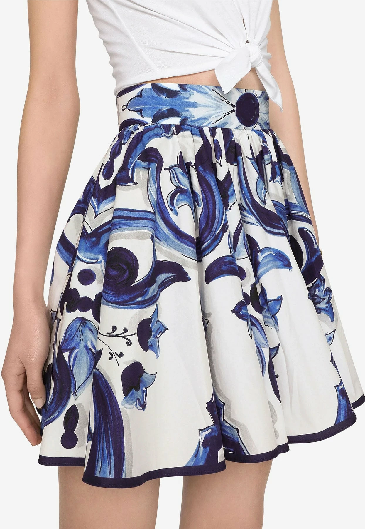 Dolce & Gabbana Majolica Print Pleated Mini Poplin Skirt Blue 2 Dolce & Gabbana Majolica Print Pleated Mini Poplin Skirt Blue - Image 2