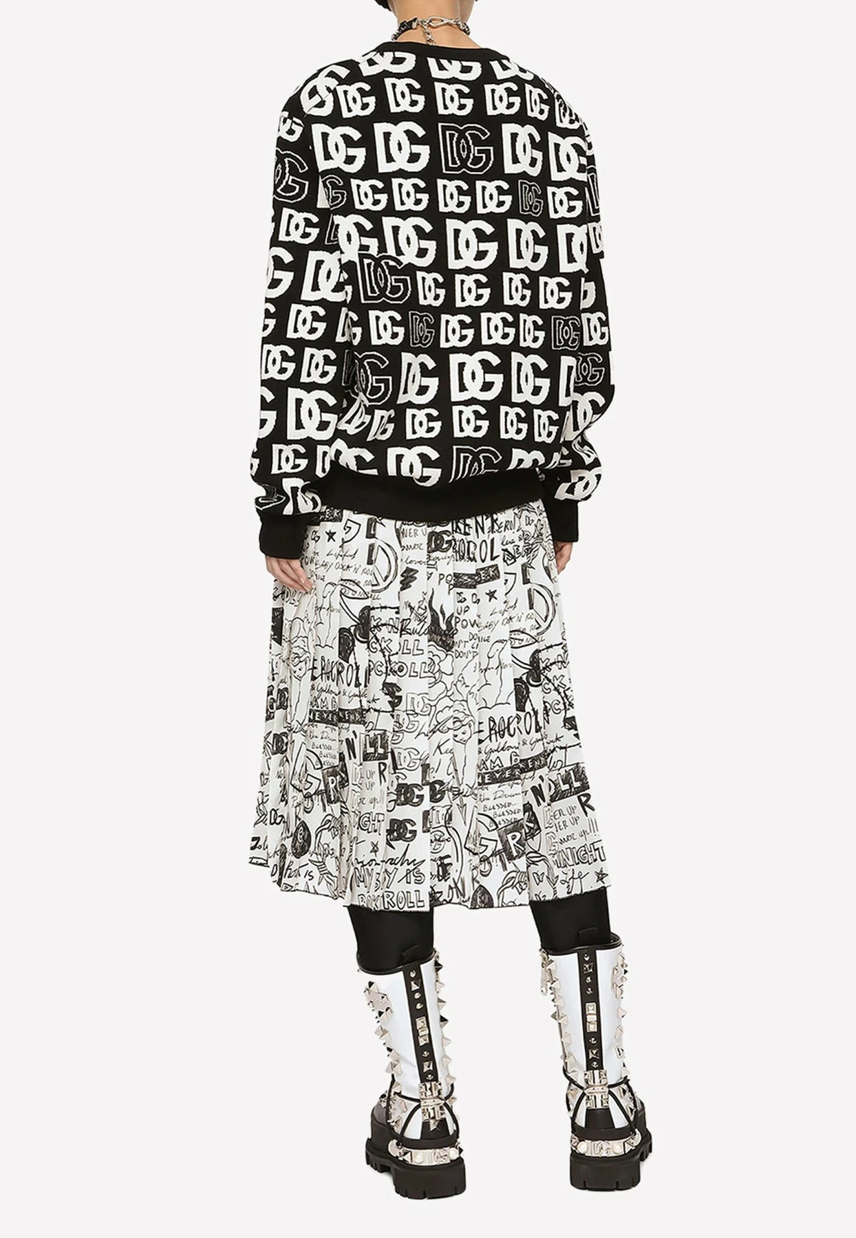 Dolce & Gabbana Crepe De Chine Pleated Graffiti Midi Skirt Monochrome 3 Dolce & Gabbana Crepe De Chine Pleated Graffiti Midi Skirt Monochrome - Image 3